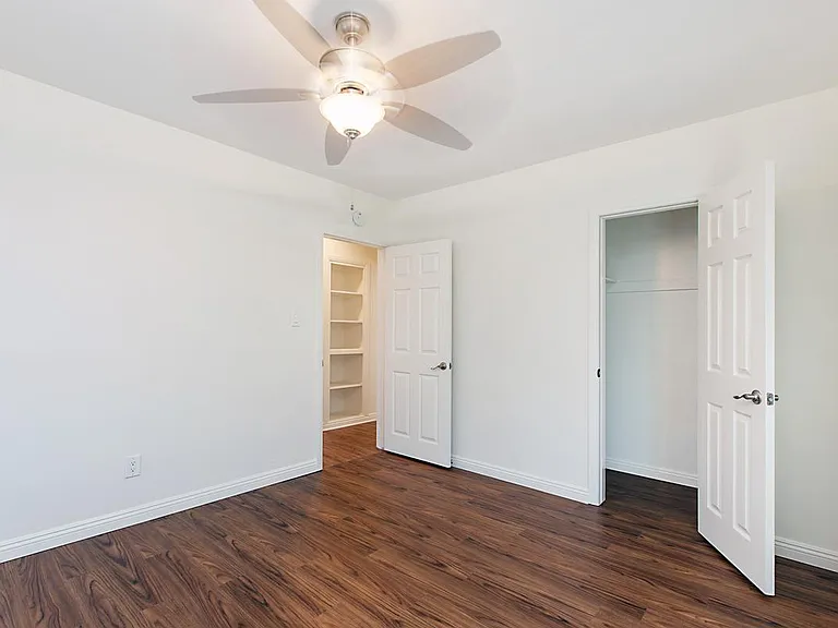 4033 Wilson Ave — Photo 9
