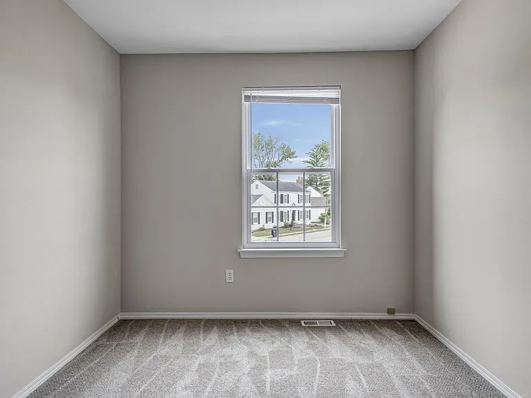 176 Pheasant Point Blvd — Photo 22