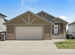 4213 W Sundance Dr, Coalhurst, AB T0L0V2