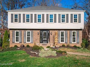 7202 Peppermill Ct, Spring Mill, KY 40228