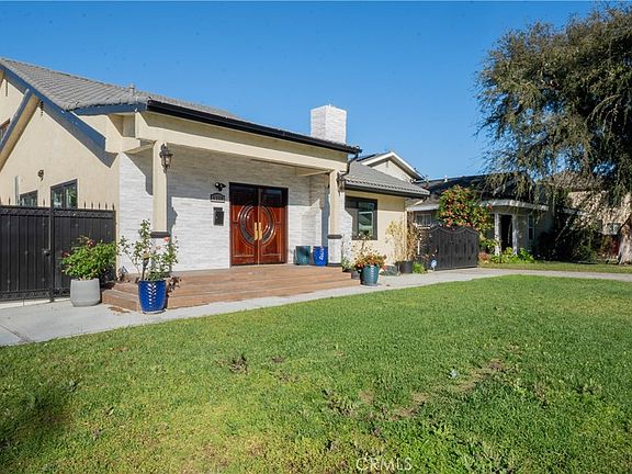 2nd image of 5339 E Greenmeadow Rd