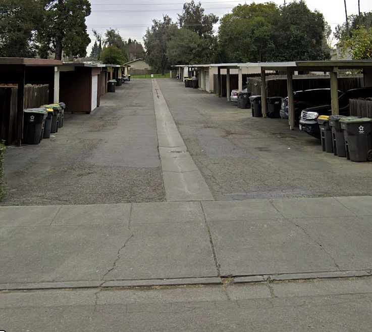 2nd image of 6808 Gordon Ct