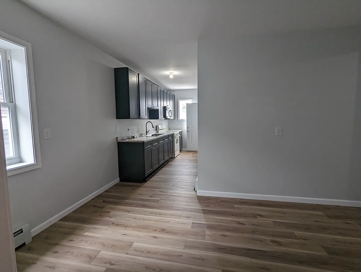 Building Photo - 44 Bonney St #2