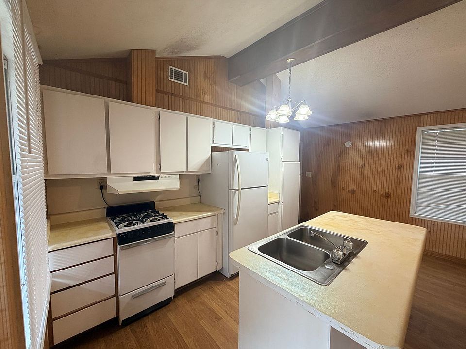 1st image of 1706 Azalea Dr #637-D