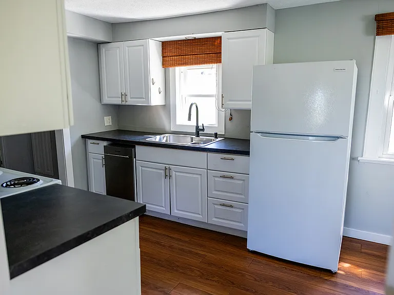 263 Bell St — Photo 7