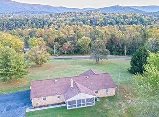 568 Stoney Bottom Rd, Front Royal, VA 22630