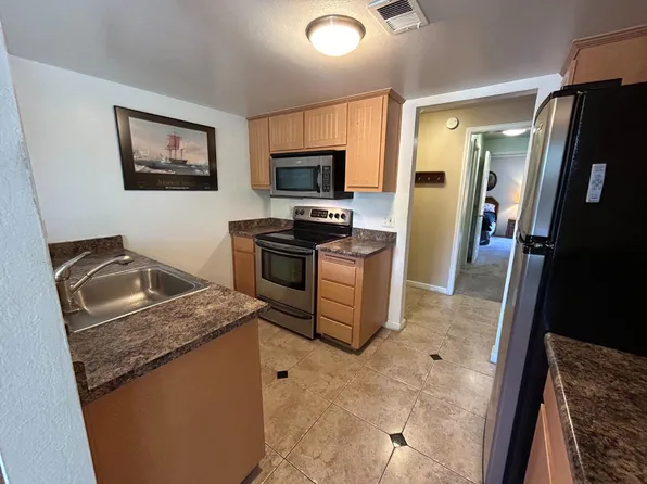 901 Fulton Ave APT 404, Sacramento, CA 95825