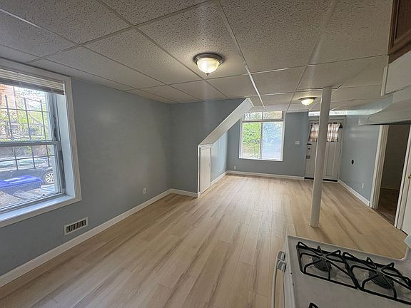 5th image of 24 Whipple St Floor 1