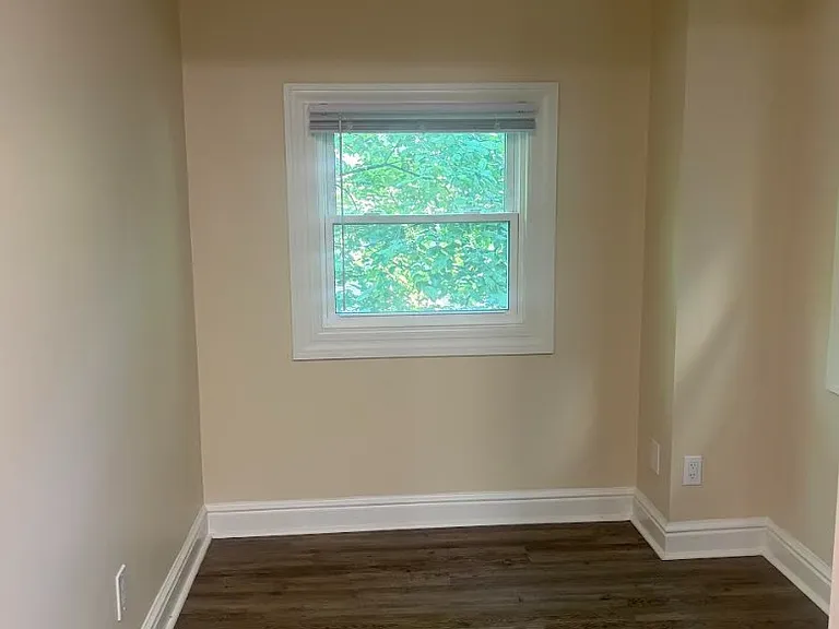 44 Lincoln Ave #1 — Photo 5