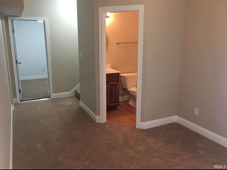 1763 W Victoria Ln — Photo 9