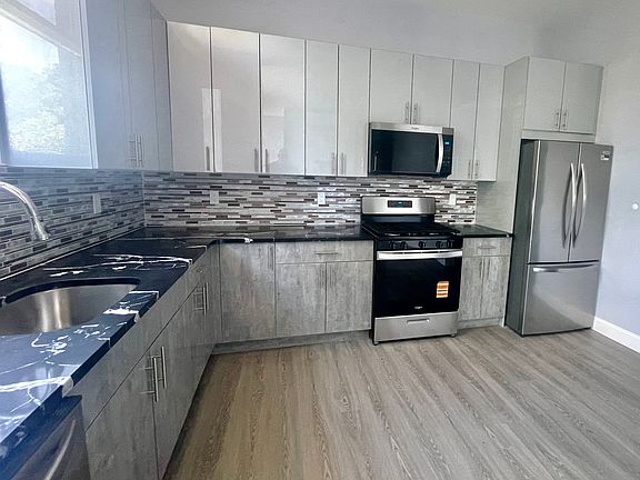 2nd image of 222 Primrose Ave APT 2