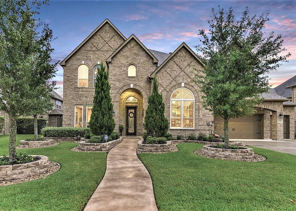 1st image of 12950 Lake Parc Bend Dr
