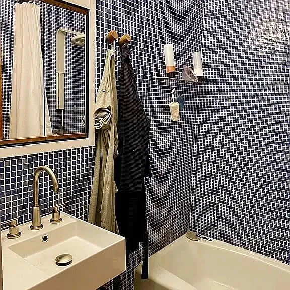 246 Hampshire St #3 — Photo 6