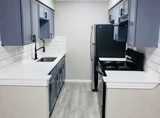 442 S Saint Augustine Rd #1033, Dallas, TX 75217