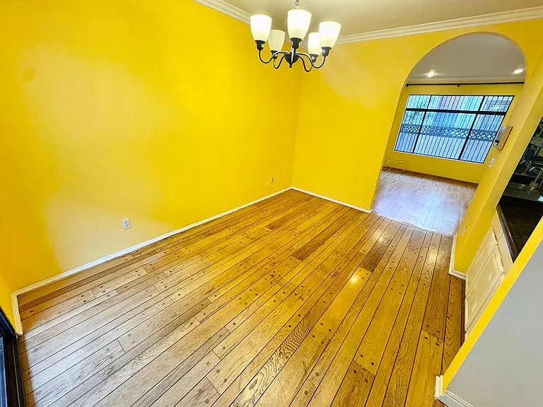 196 N Marguerita Ave — Photo 5