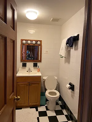 Rented by Argy Realty Inc | media 27