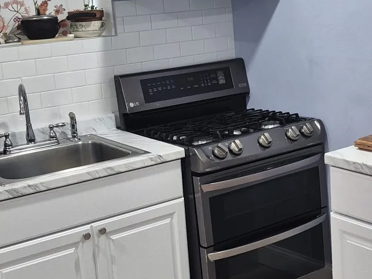 2919 Almond St — Photo 3