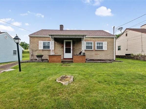 201 Carson St, Springdale, PA 15144