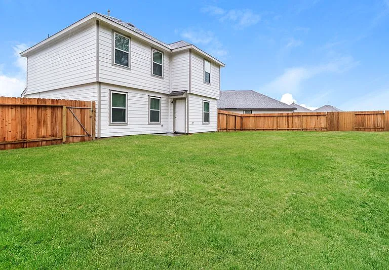 13528 Stonecat Dr — Photo 5