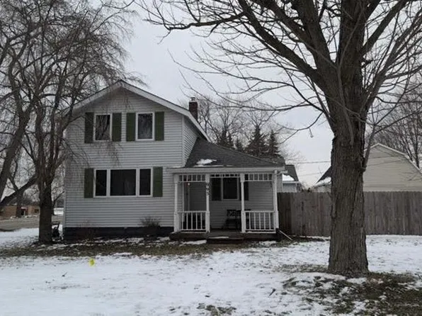 995 Graafschap Rd, Holland, MI 49423