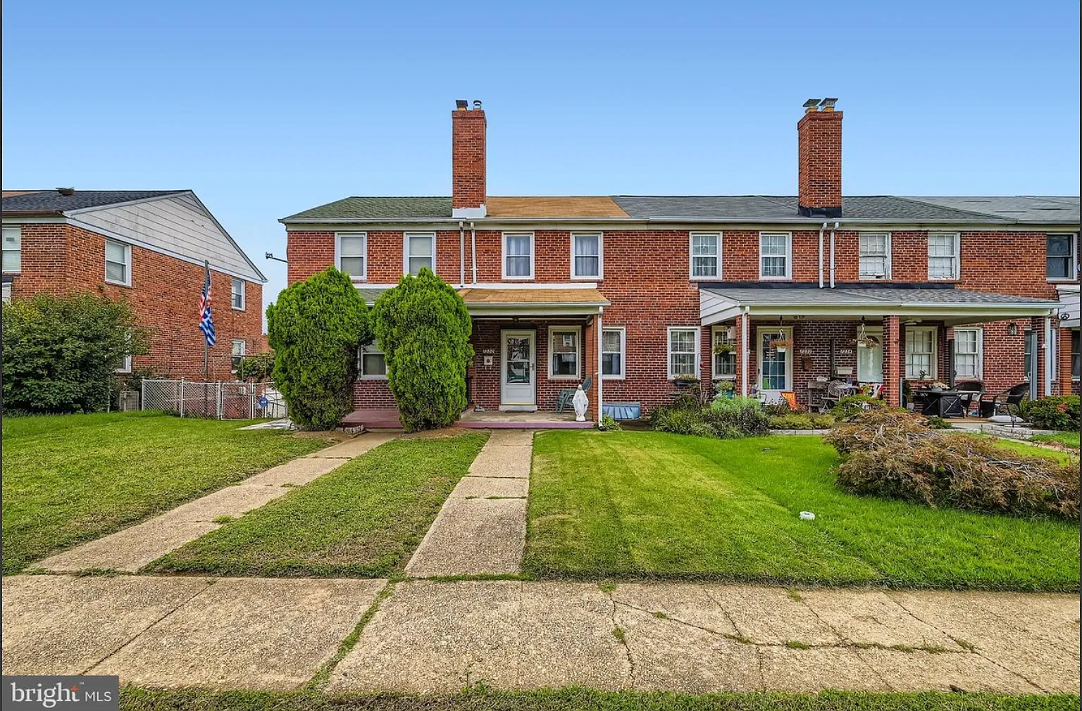 3 bed, 1.5 bath, 1144 sqft, $2,000 — Photo 1