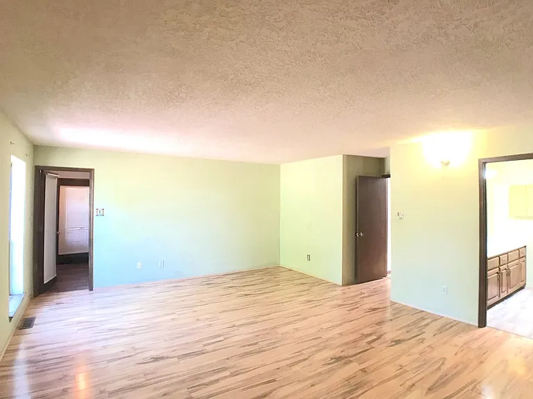 1099 Carmel Rd — Photo 16