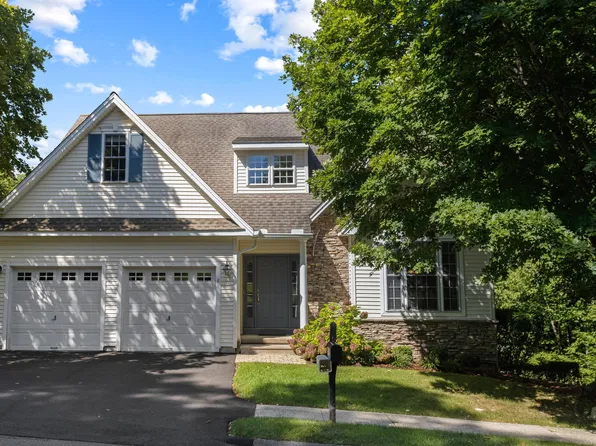 2 Montgomery Drive, North Branford, CT 06472