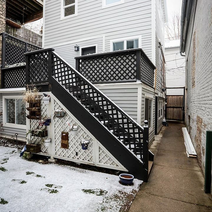1st image of 226 W Saint Paul Ave