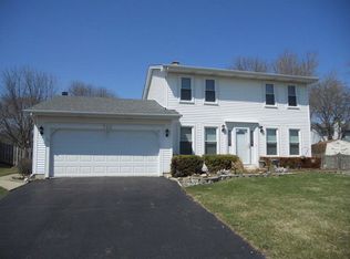 760 Holly Dr, Bartlett, IL
