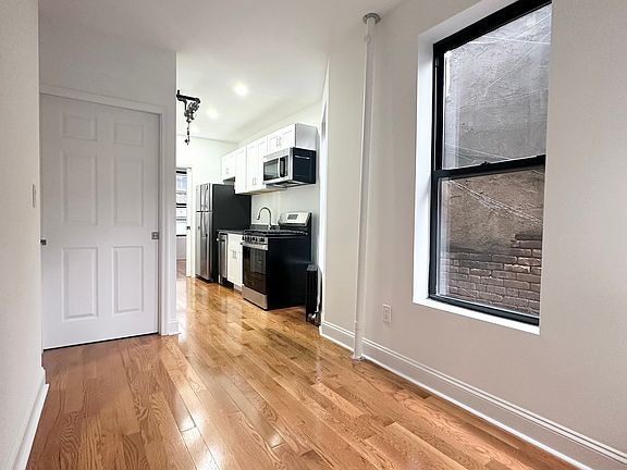 5th image of 118 Mac Dougal St #19