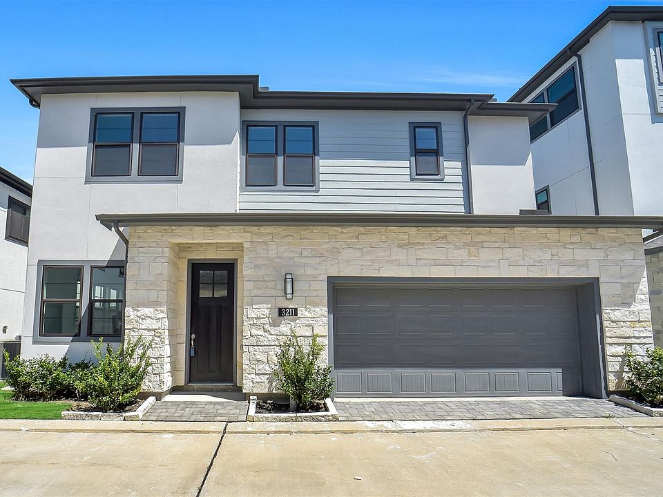 1st image of 3211 Royal Oaks Hollow Ln