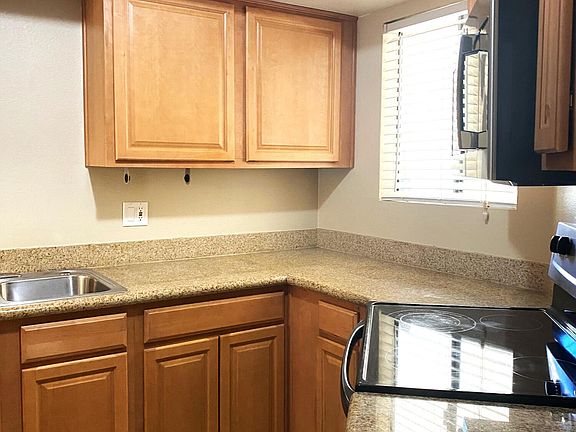 5th image of 835 N Granite Reef Rd Unit 22
