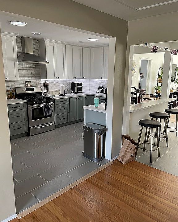 1st image of 2036 Catalina Blvd