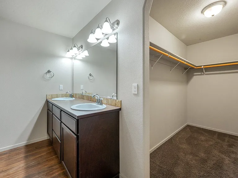 6933 N Fast Hawk Ln — Photo 16