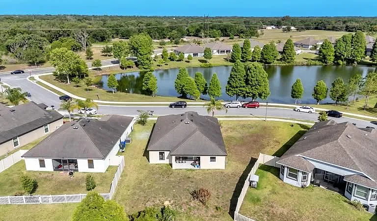 2447 Torrens Dr — Photo 3
