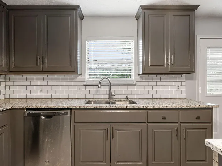 16394 Long Valley Ct — Photo 15
