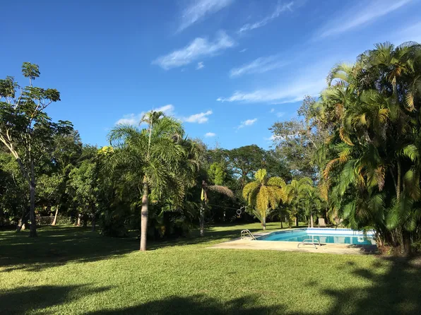 6783 SW 104th St, Pinecrest, FL 33156