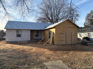 128 S Mulberry St, Dexter, MO 63841