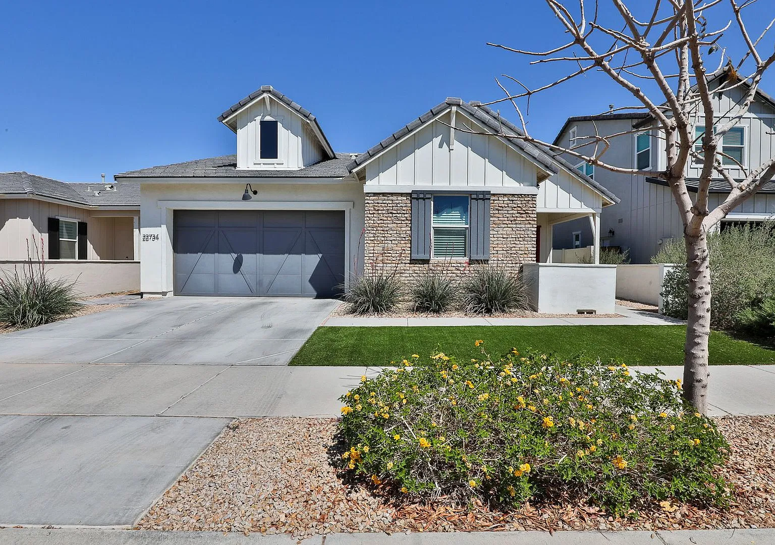 Beautifully Upgraded Queen Creek Home in Meridian | 3 Bedrooms, Spacious Backyard & Resort-Style ... — Photo 1
