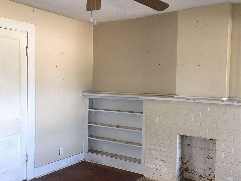 2nd image of 2165 Avenue J