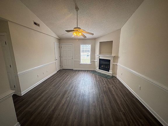 2nd image of 3904 Palmer Dr #B