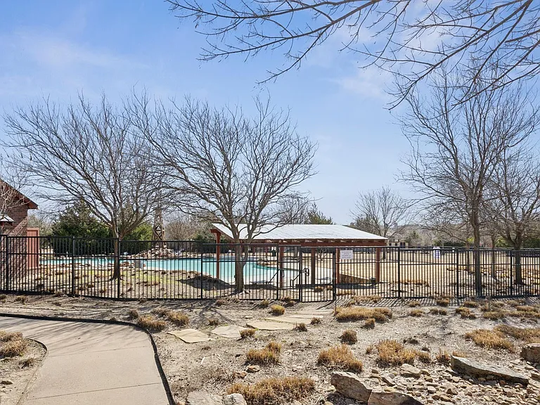 4200 Mesa Dr — Photo 18