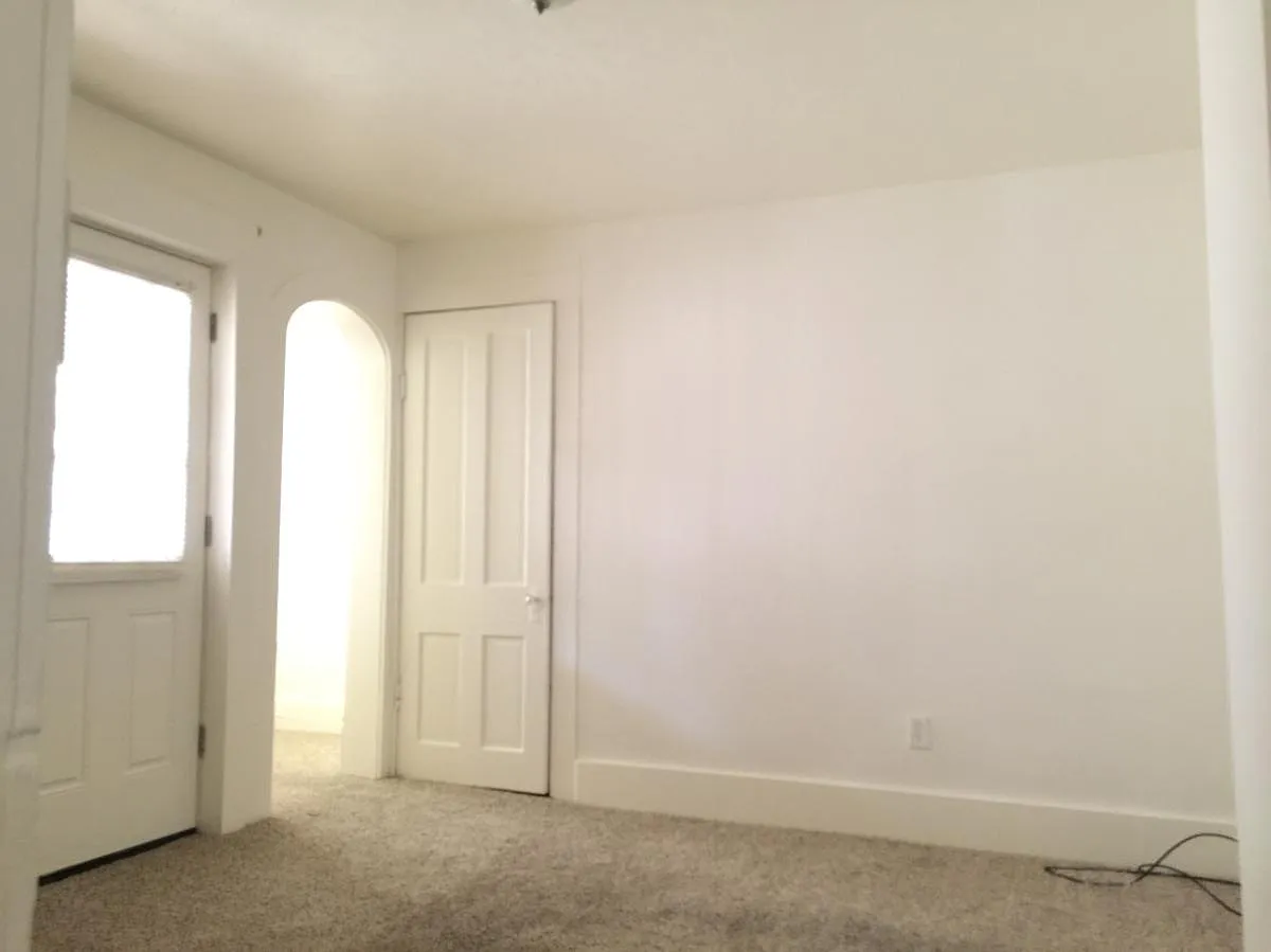304 Central Avenue — Photo 4