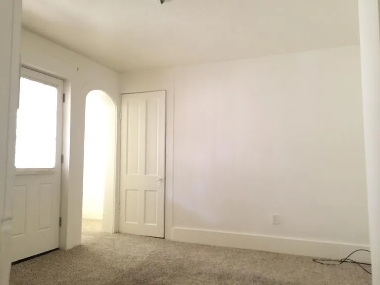 304 Central Ave #3 — Photo 4
