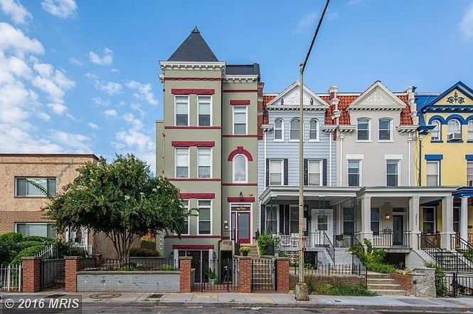 view of townhouse