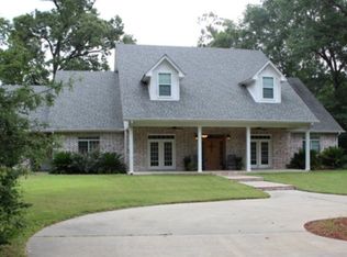1501 Woodland Dr, Lufkin, TX 75904