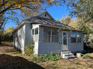 827 S East St #S, Arkansas City, KS 67005
