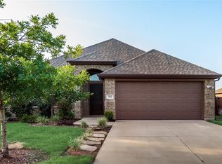 702 Colony Dr, Greenville, TX 75402