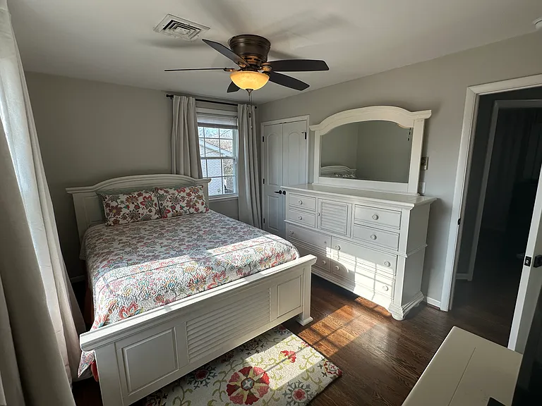 6504 Upton Ln — Photo 9