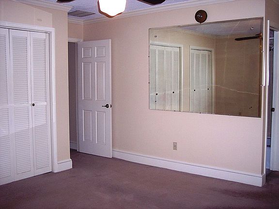 4th image of 100 Deerfield Rd